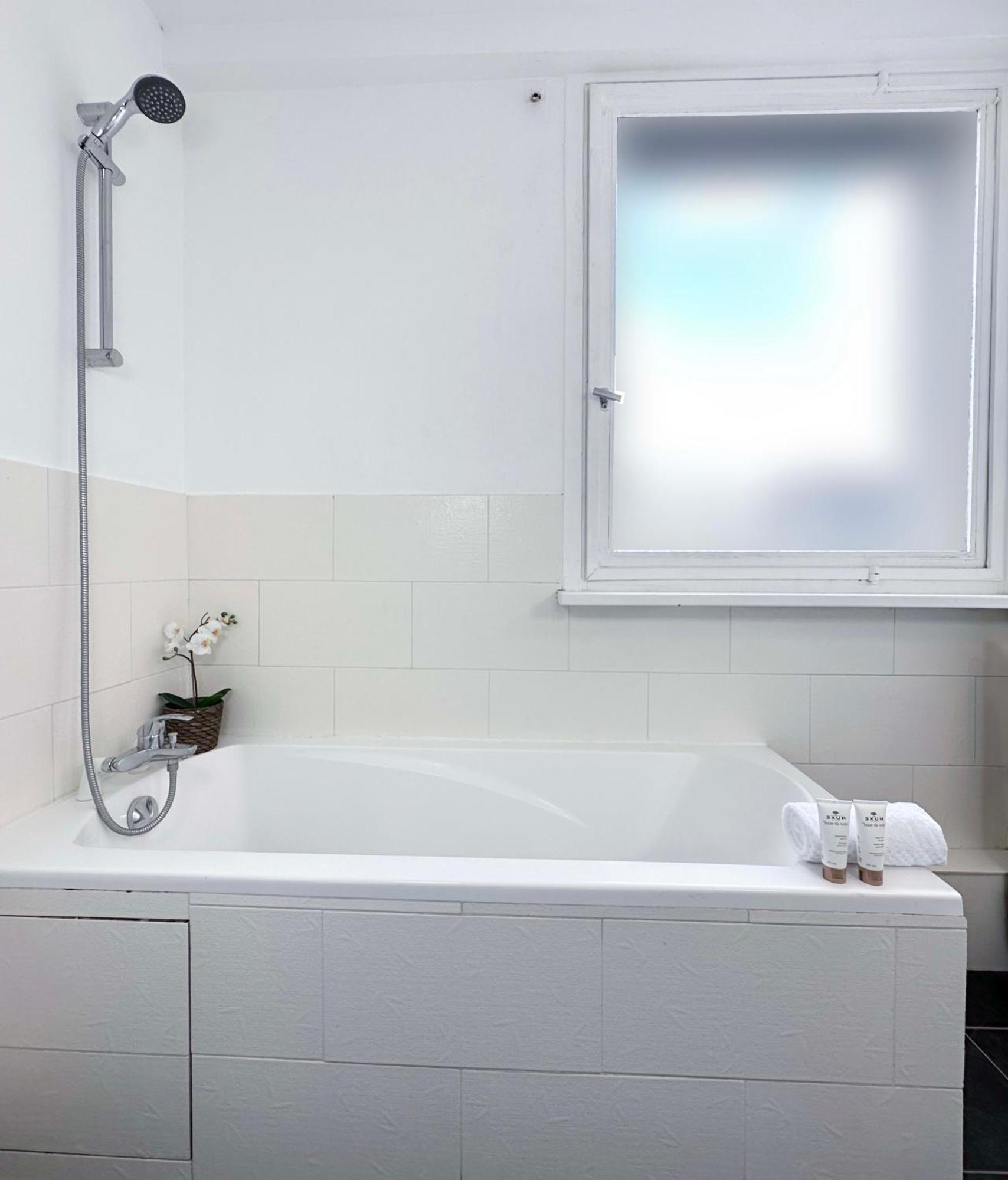 Spacious & Luxurious Flat In Montparnasse パリ エクステリア 写真