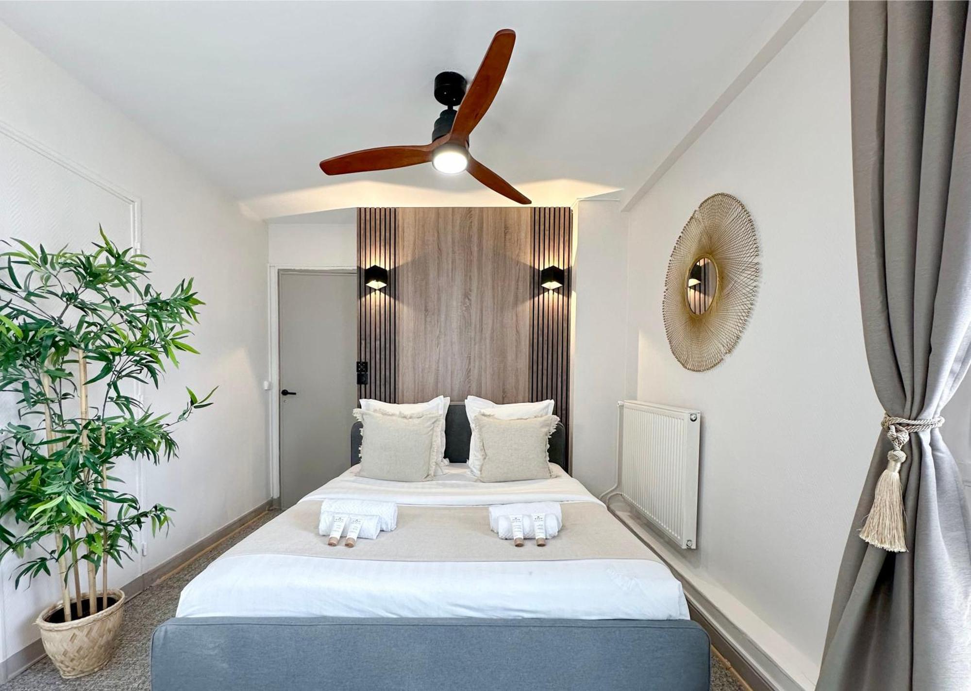 Spacious & Luxurious Flat In Montparnasse パリ エクステリア 写真