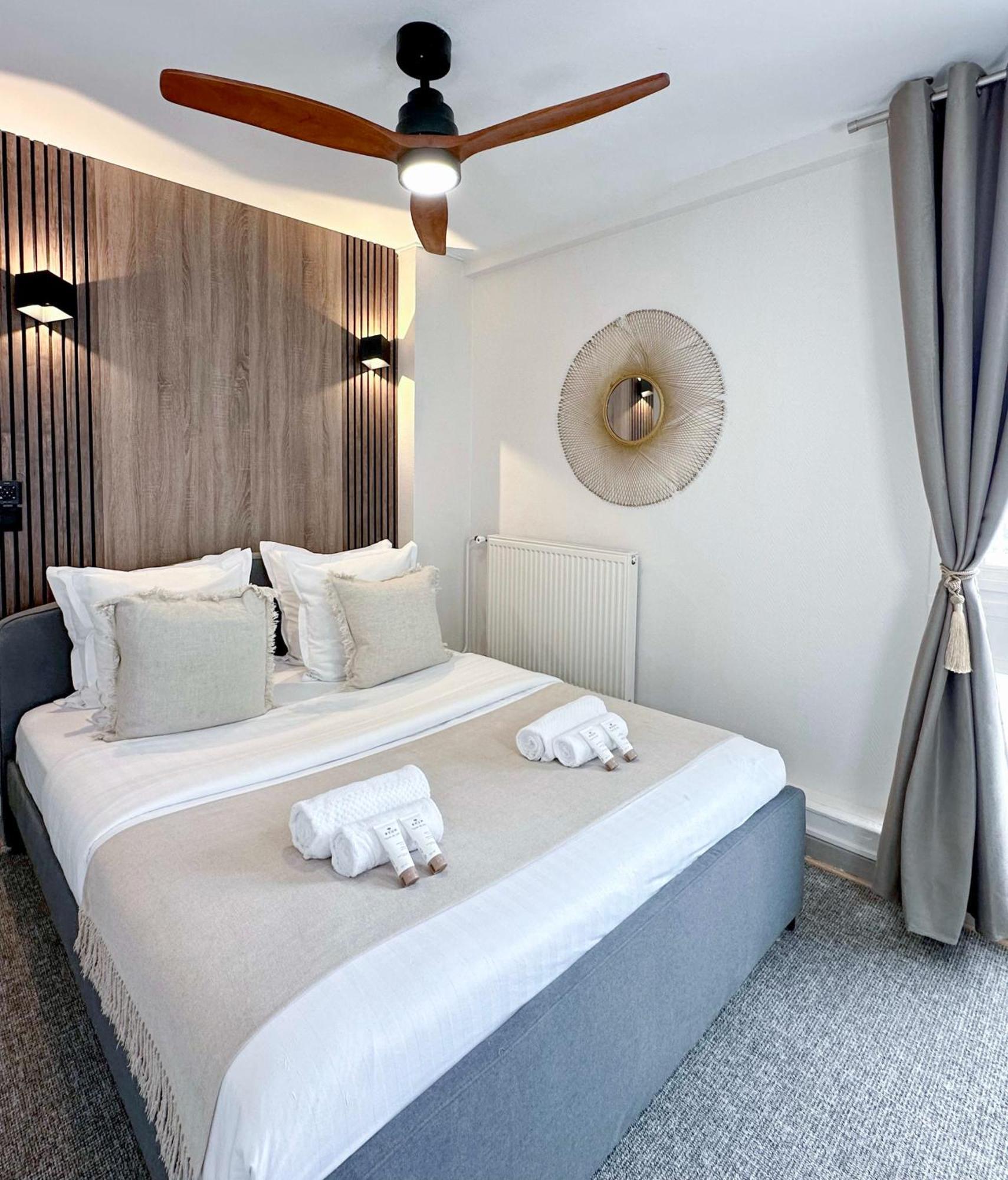 Spacious & Luxurious Flat In Montparnasse パリ エクステリア 写真